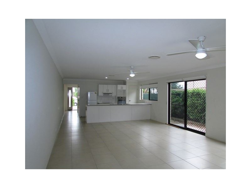 11a Albert Street, Eagleby QLD 4207