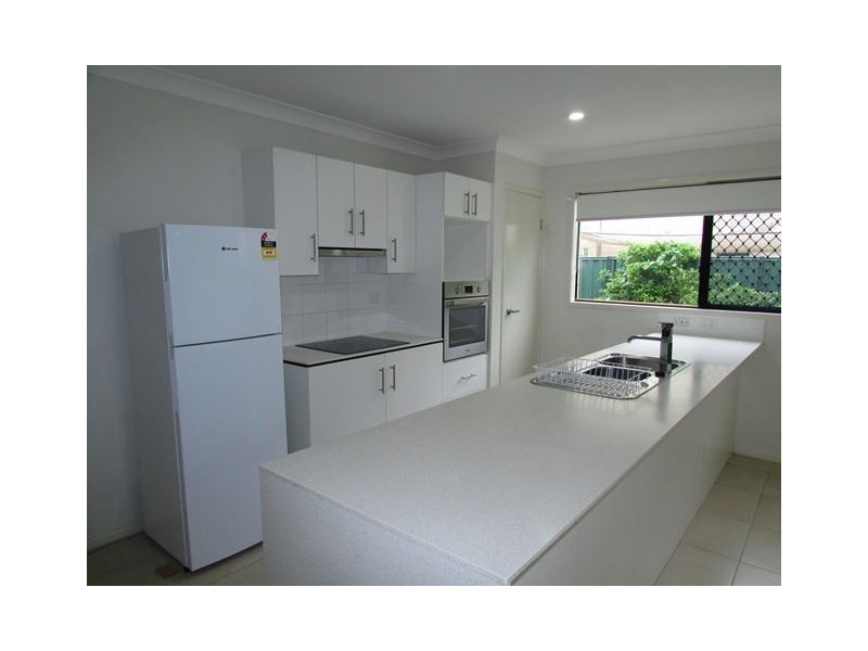 11a Albert Street, Eagleby QLD 4207