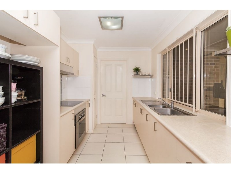 8 Sambit Street, Tanah Merah QLD 4128