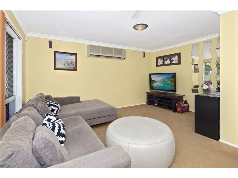 39 Ellendale Crescent, Daisy Hill QLD 4127