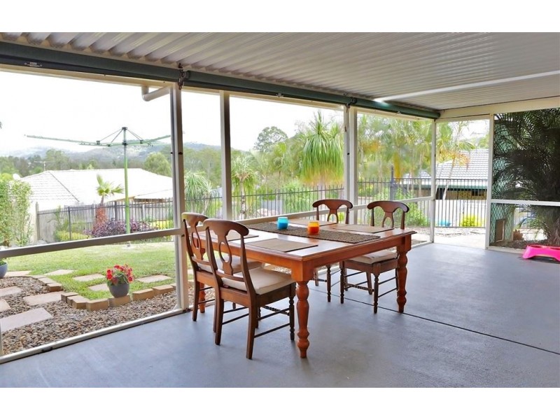 252 Mt Warren Blvd, Mount Warren Park QLD 4207