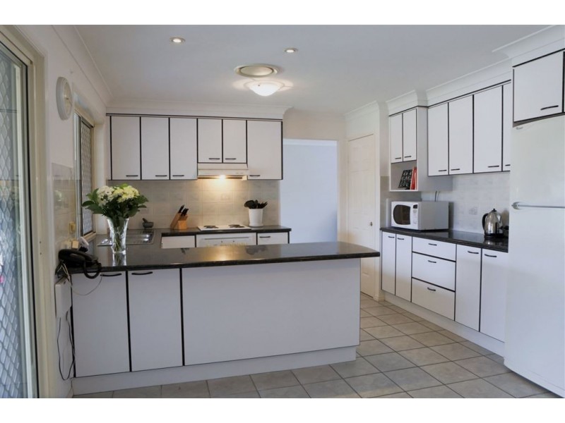 252 Mt Warren Blvd, Mount Warren Park QLD 4207