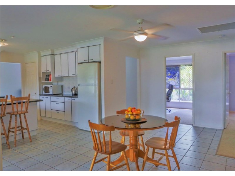 252 Mt Warren Blvd, Mount Warren Park QLD 4207