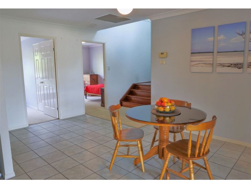 252 Mt Warren Blvd, Mount Warren Park QLD 4207