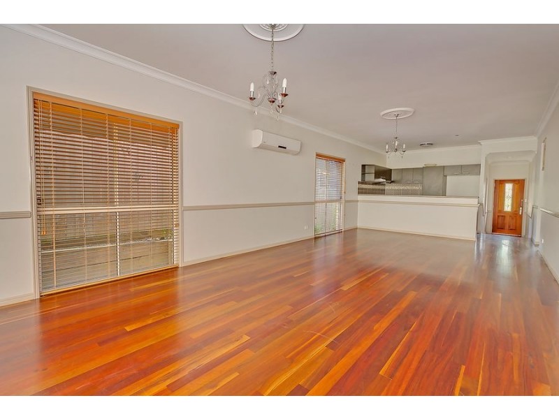 19 Outlook Drive, Waterford QLD 4133