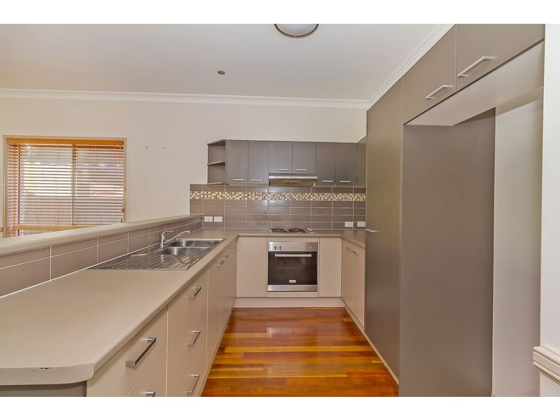 19 Outlook Drive, Waterford QLD 4133