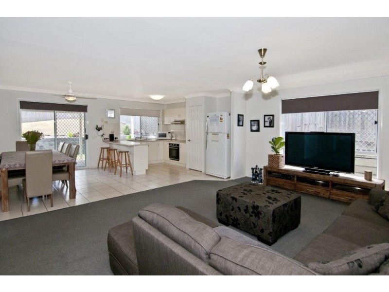 6 Peace Court, Mount Warren Park QLD 4207