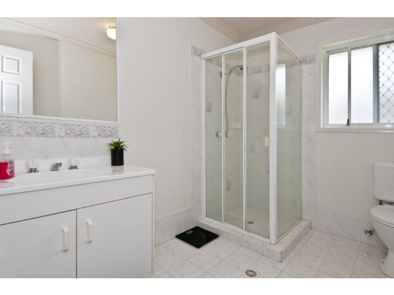 6 Peace Court, Mount Warren Park QLD 4207