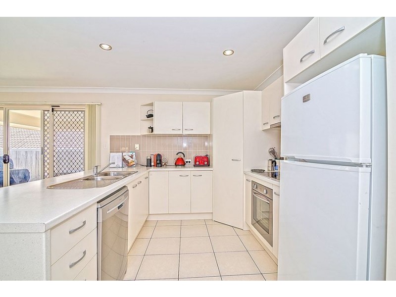 8 Myrtle Ave, Ormeau QLD 4208