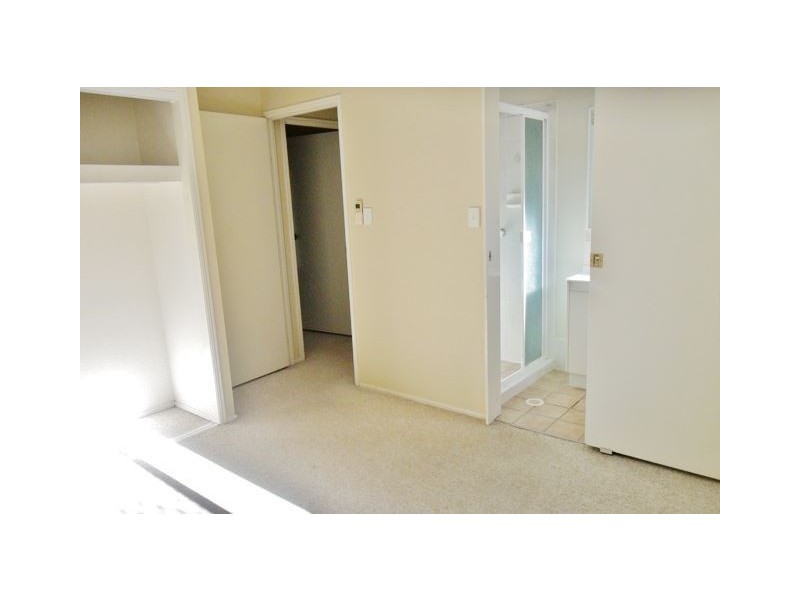 18 Jan Court, Bethania QLD 4205