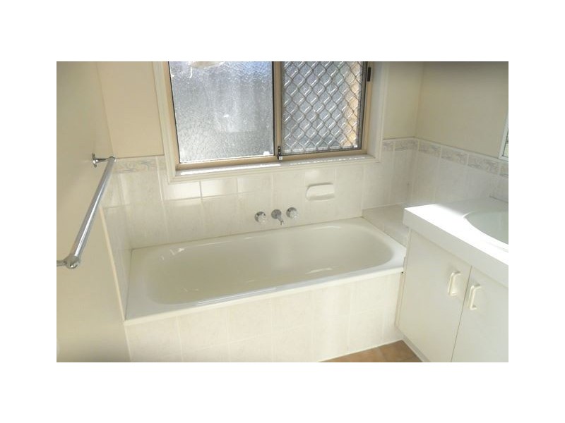 18 Jan Court, Bethania QLD 4205