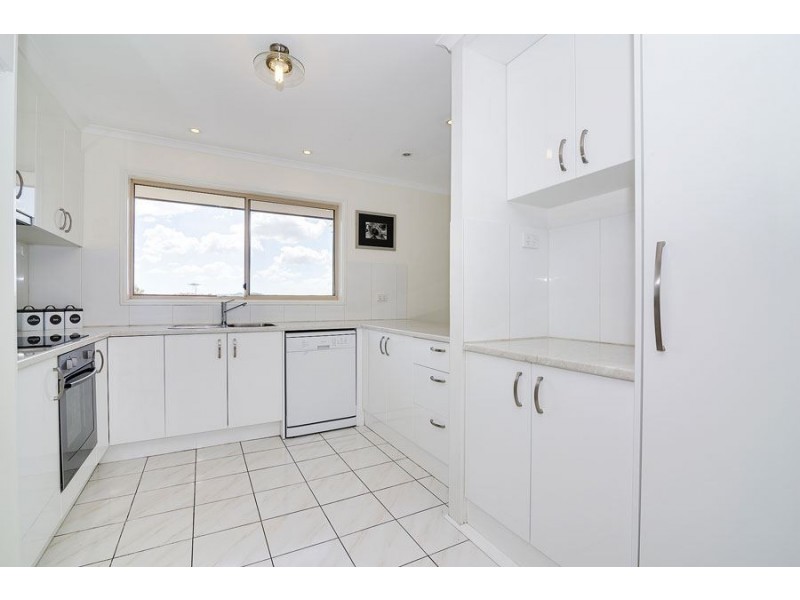 31 Wantana Crescent, Edens Landing QLD 4207