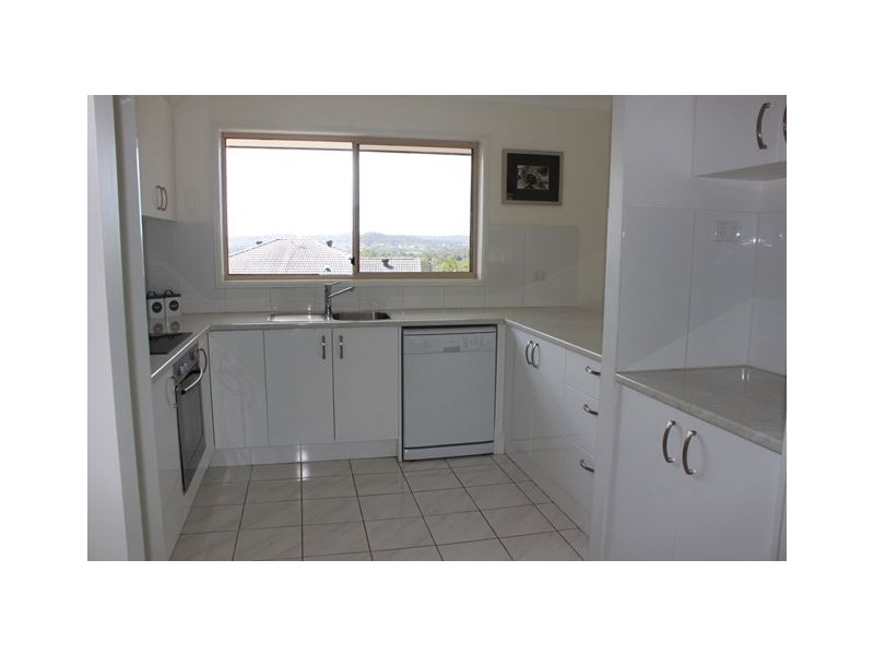 31 Wantana Crescent, Edens Landing QLD 4207