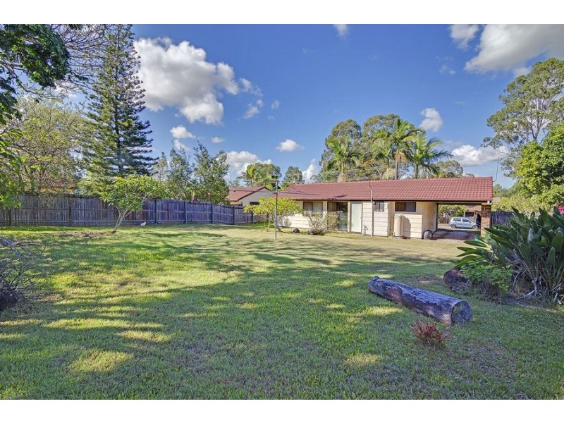 8 Sunscape Drive, Eagleby QLD 4207