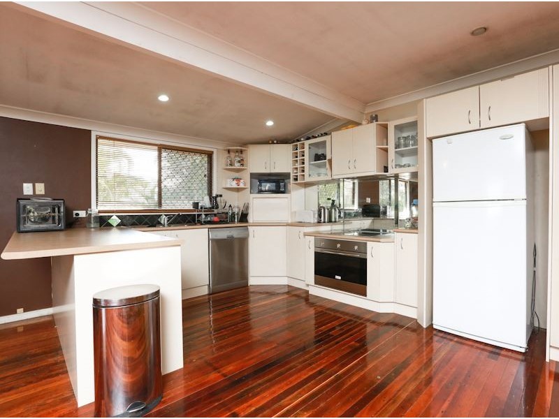 30 Veronica Avenue, Daisy Hill QLD 4127