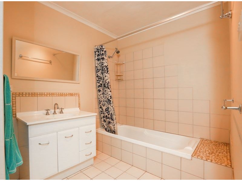 30 Veronica Avenue, Daisy Hill QLD 4127