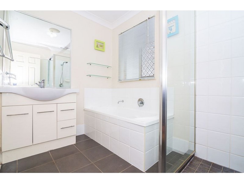 15 Yarwood Crescent, Ormeau Hills QLD 4208