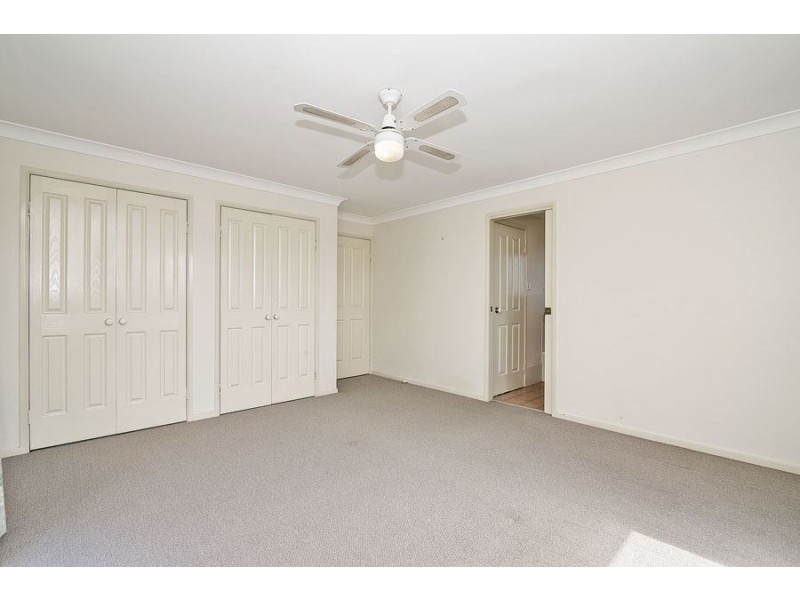 12 Eden Close, Edens Landing QLD 4207