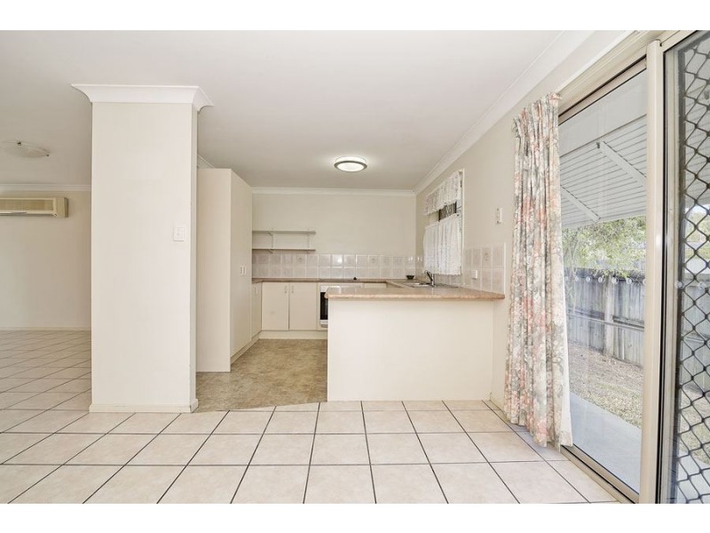 12 Eden Close, Edens Landing QLD 4207