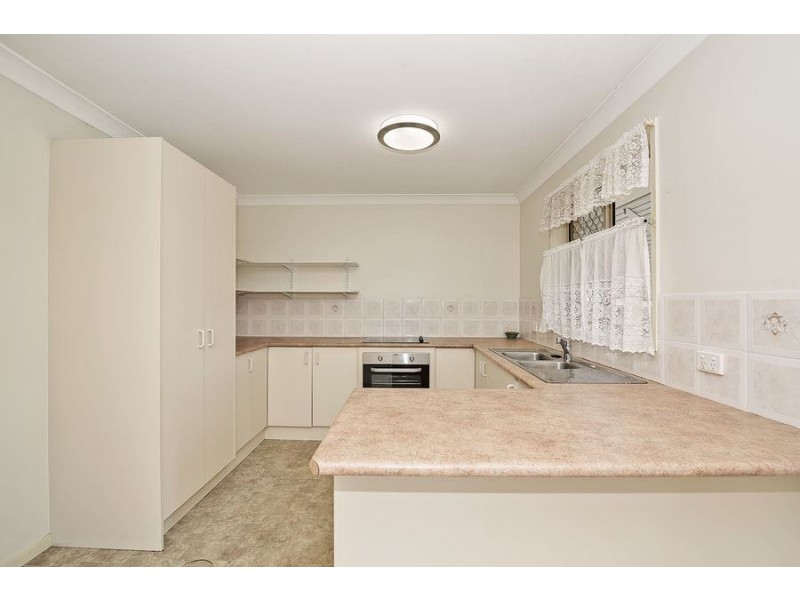 12 Eden Close, Edens Landing QLD 4207