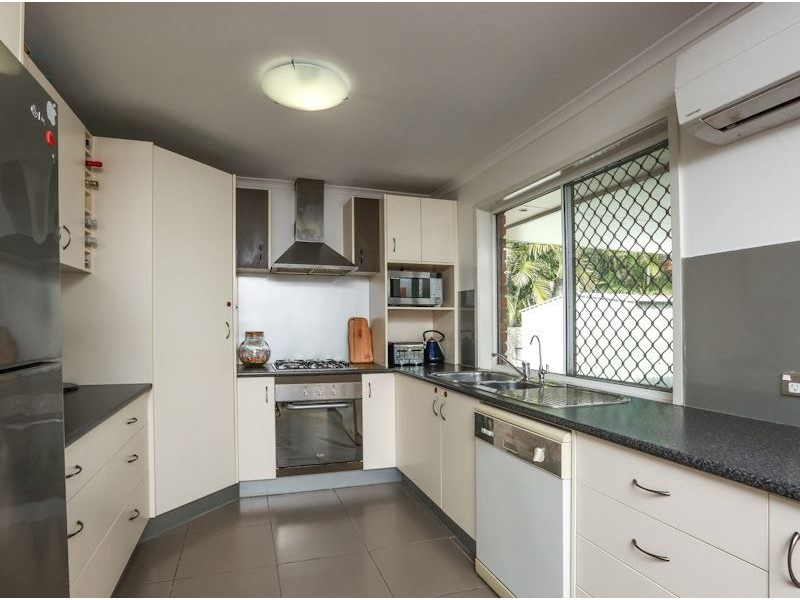 16 Tansey Drive, Tanah Merah QLD 4128