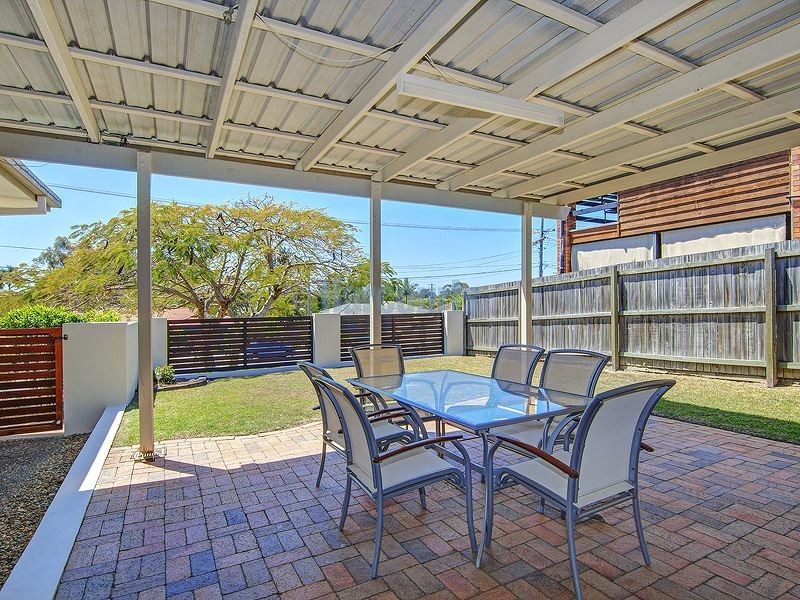 11 Merrow street, Mount Warren Park QLD 4207
