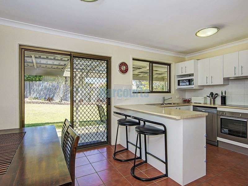 11 Merrow street, Mount Warren Park QLD 4207