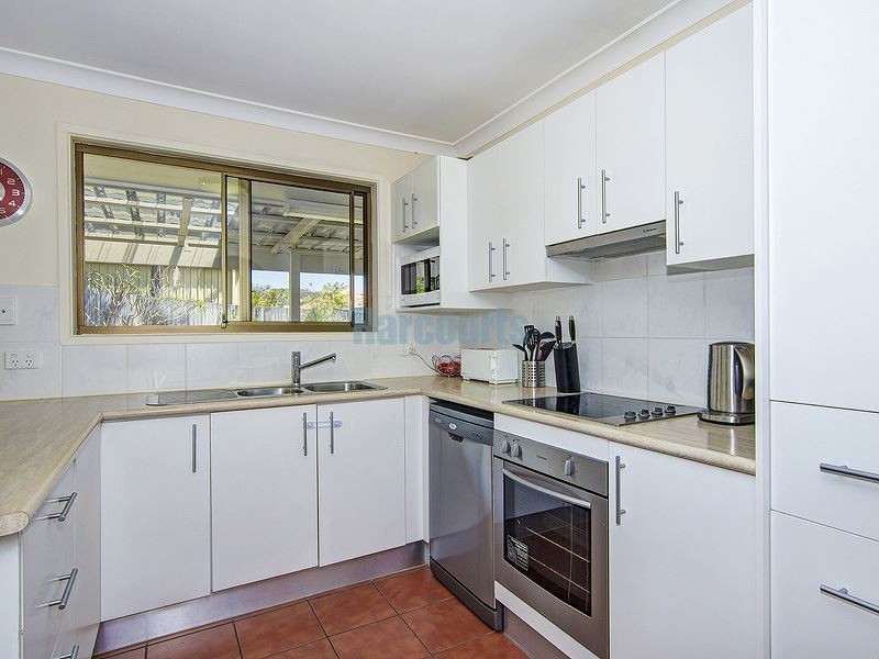 11 Merrow street, Mount Warren Park QLD 4207