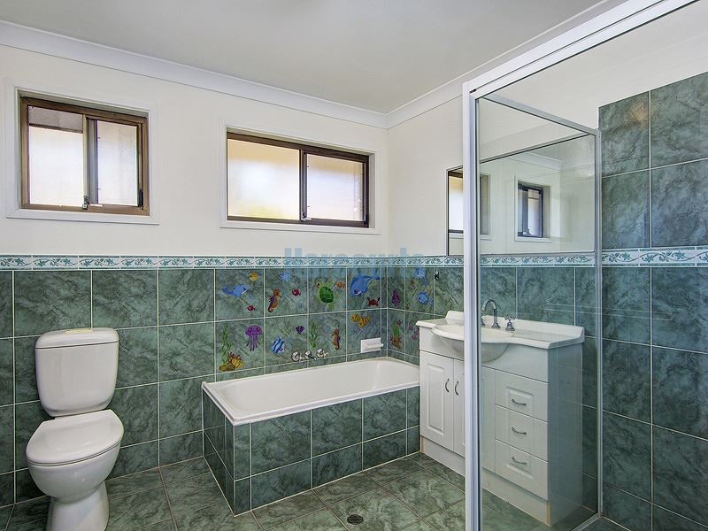 11 Merrow street, Mount Warren Park QLD 4207