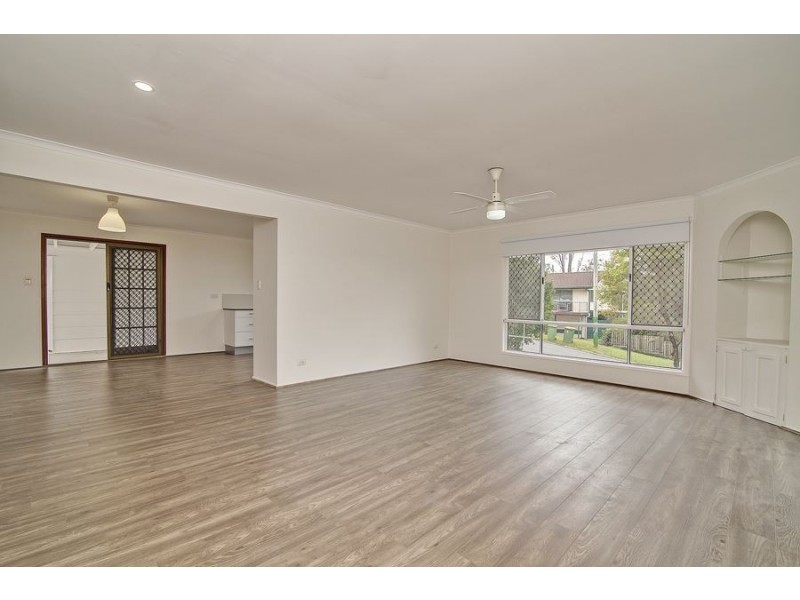 4 Jeetho Street, Holmview QLD 4207