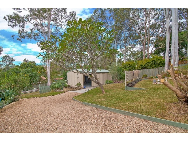 53 Lima Street, Edens Landing QLD 4207