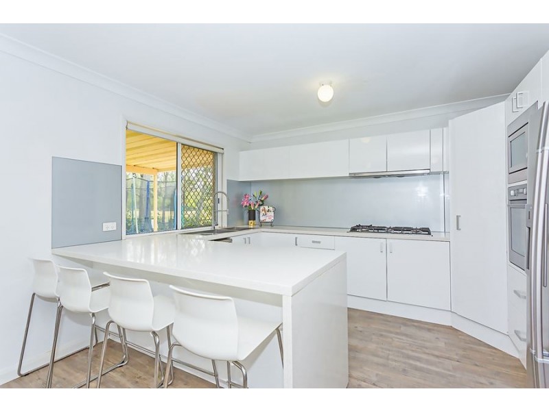 19 Susan Godfrey Drive, Windaroo QLD 4207