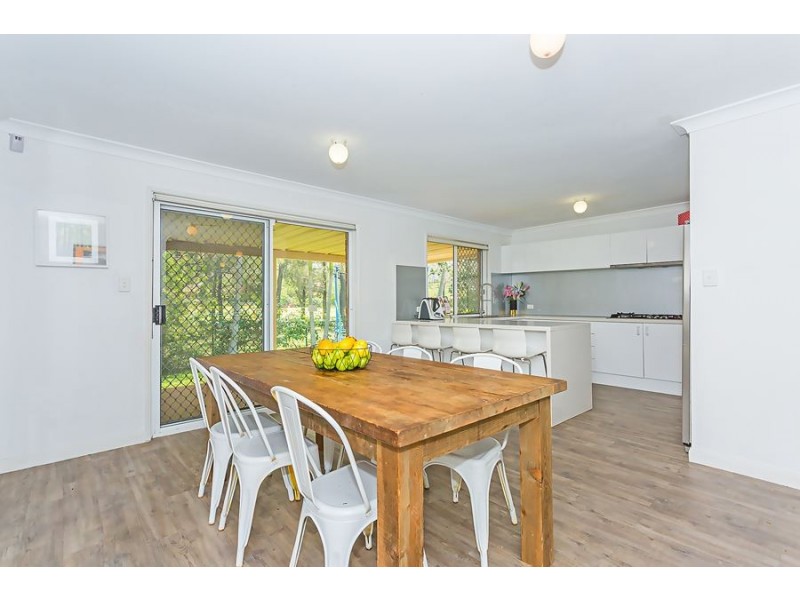 19 Susan Godfrey Drive, Windaroo QLD 4207