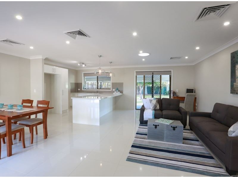 7 Federation Drive, Bethania QLD 4205