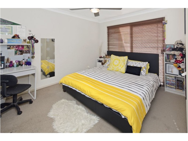 4 Yvonne Crescent, Mount Warren Park QLD 4207