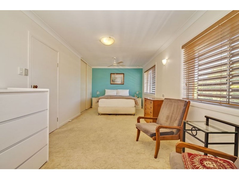 12 Hill Street, Kingston QLD 4114