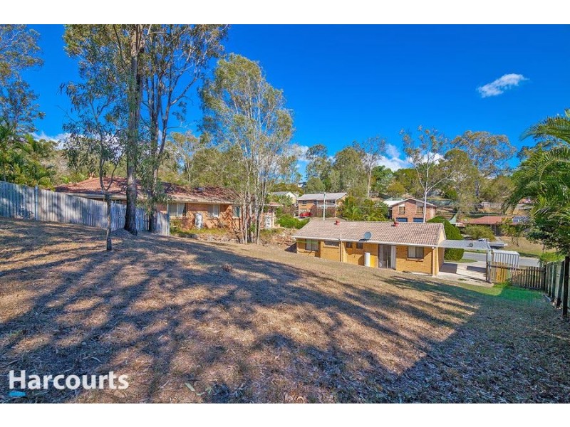 16 Morisset Court, Edens Landing QLD 4207