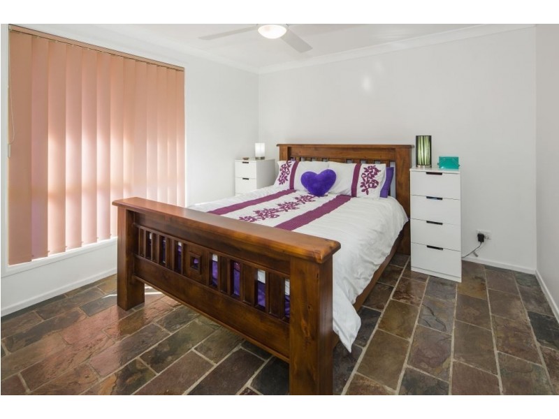 25 Morisset Court, Edens Landing QLD 4207