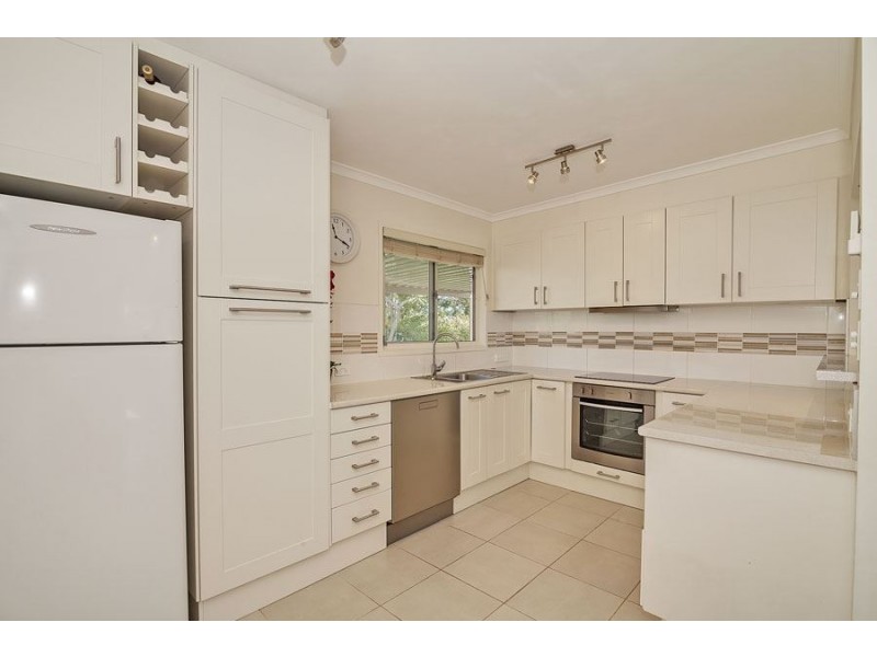 9 Dongarven Drive, Eagleby QLD 4207