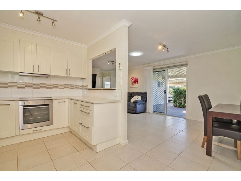 9 Dongarven Drive, Eagleby QLD 4207