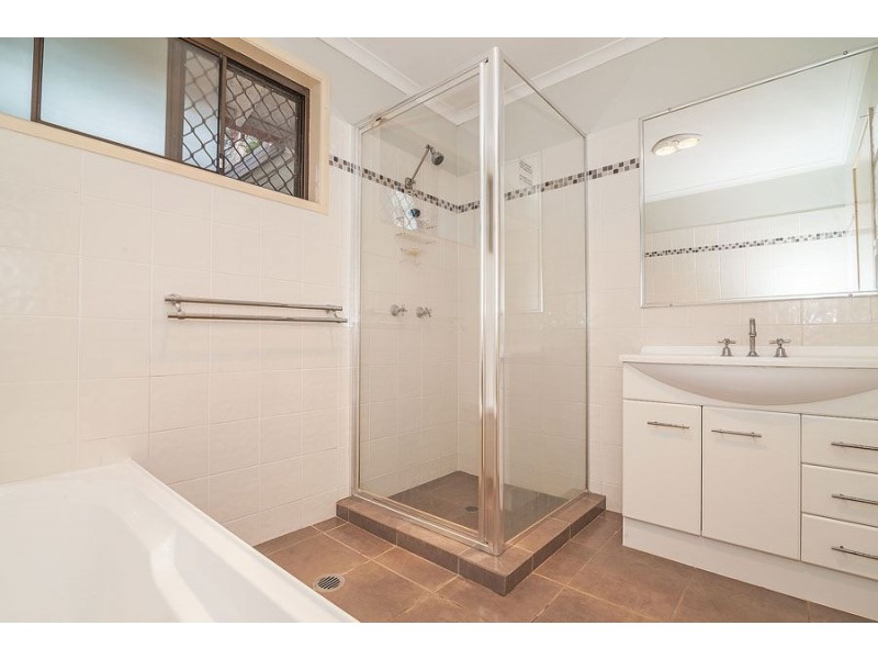 46 Avonmore Street, Edens Landing QLD 4207