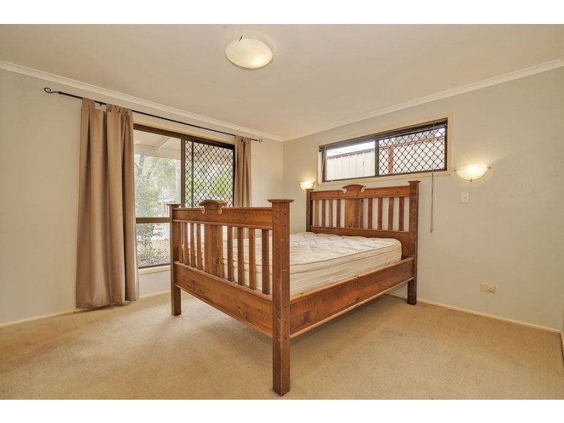46 Avonmore Street, Edens Landing QLD 4207