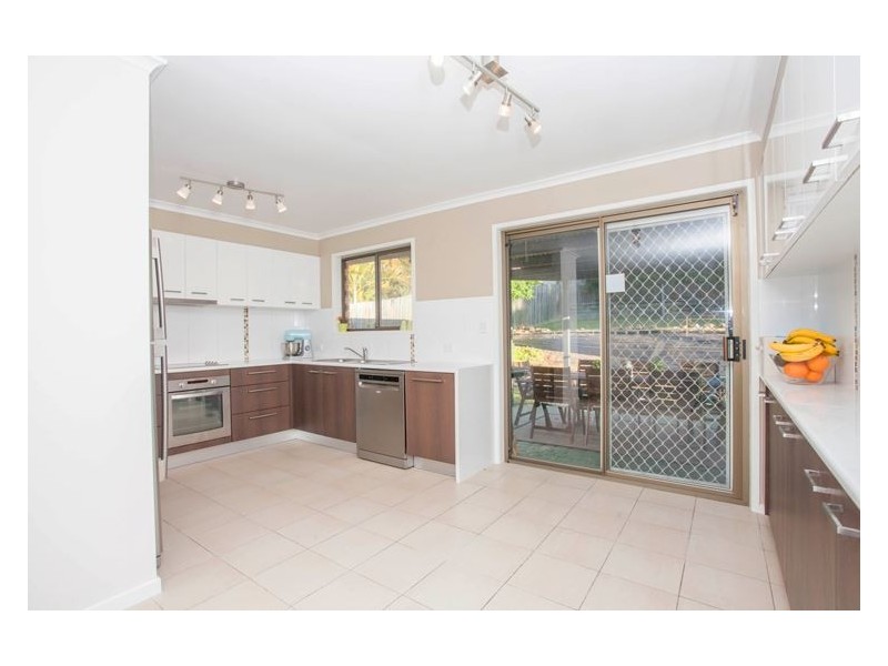 16 Denkmann Court, Windaroo QLD 4207