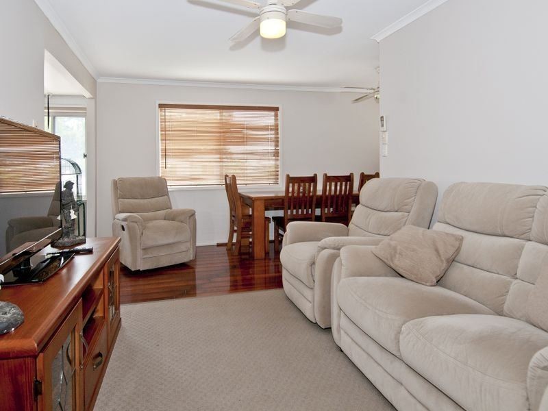 9 Londy Street, Eagleby QLD 4207