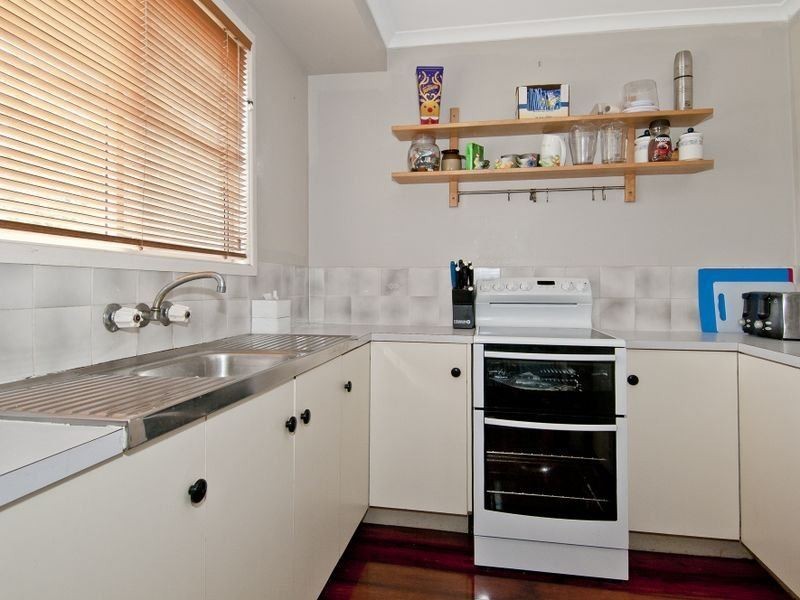 9 Londy Street, Eagleby QLD 4207