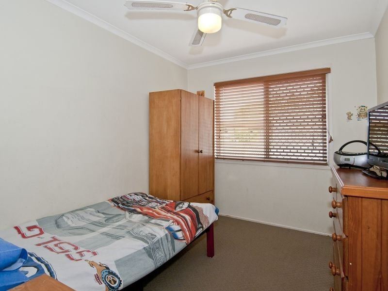 9 Londy Street, Eagleby QLD 4207