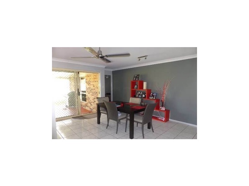 16 Ernest Street, Windaroo QLD 4207