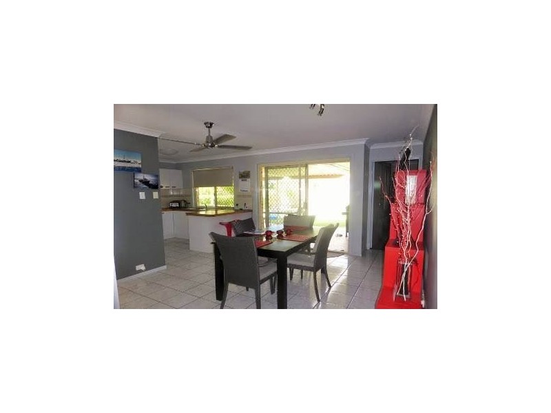 16 Ernest Street, Windaroo QLD 4207
