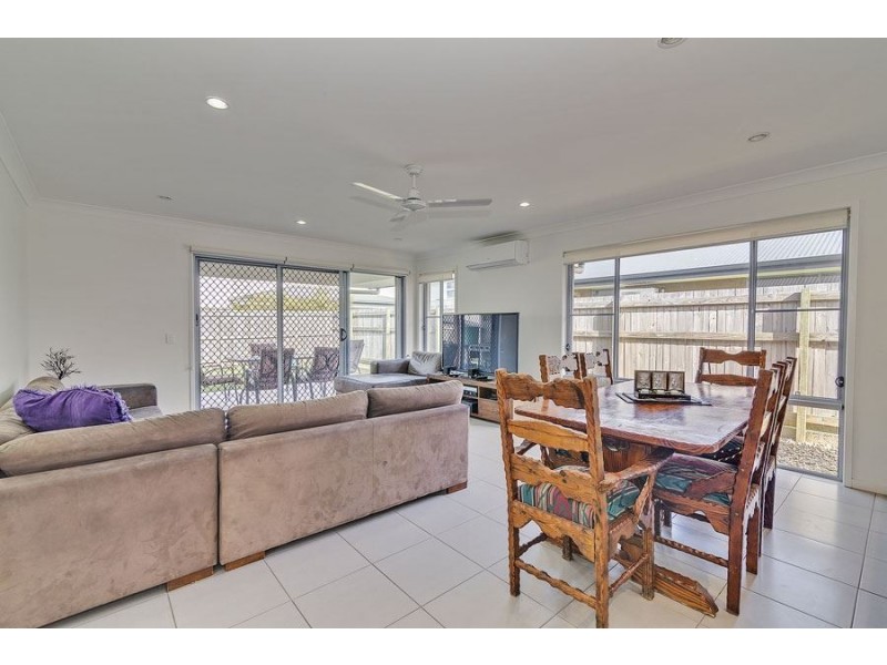 67 Brookside Circuit, Ormeau QLD 4208