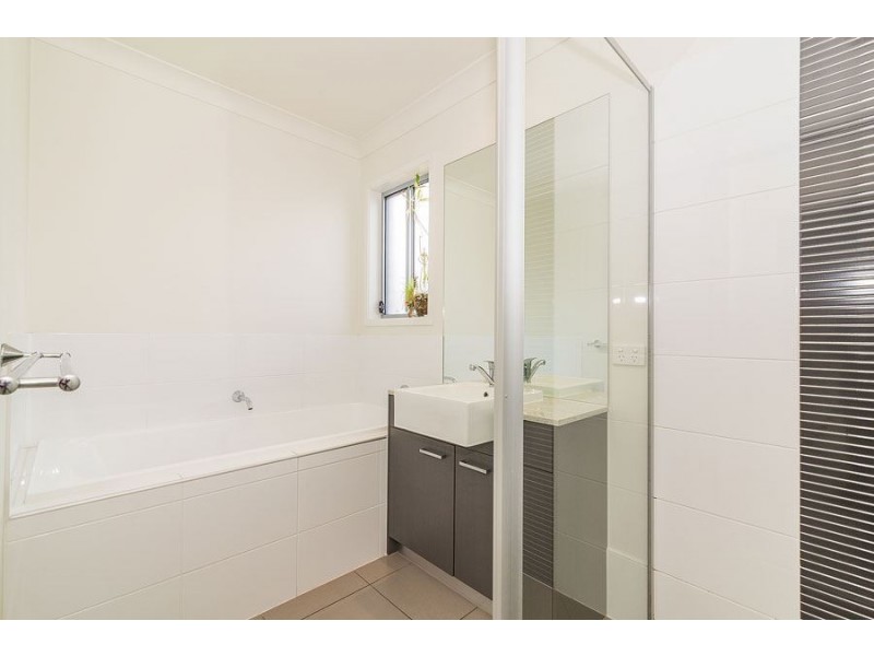 67 Brookside Circuit, Ormeau QLD 4208